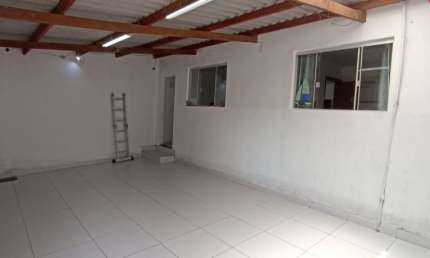 A&M IMÓVEIS VENDE EXCELENTE LOTE COM 02 CASAS NA QUADRA 01