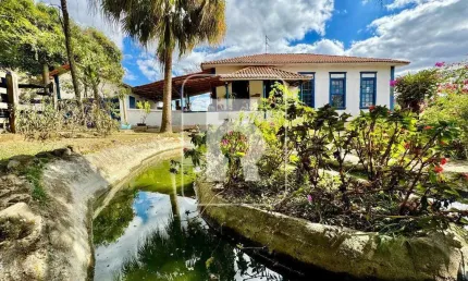 Sítio à venda, 6 quartos, 3 suítes, Zona Rural Desterro de Entre Rios - Desterro de Entre Rios/MG