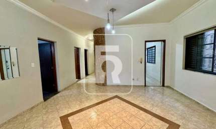 Casa à venda, 4 quartos, 2 vagas, Quinta das Flores - Conselheiro Lafaiete/MG
