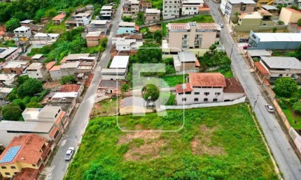 Terreno à venda, 1800 m² por R$ 2.000.000,00 - Cachoeira - Conselheiro Lafaiete/MG