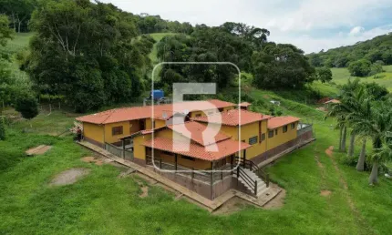 Fazenda à venda, 7 quartos, 7 suítes, Centro - Cristiano Otoni/MG