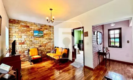 Casa à venda, 5 quartos, 1 suíte, 2 vagas, Carijós - Conselheiro Lafaiete/MG