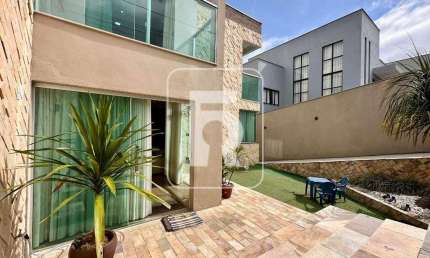 Casa à venda, 3 quartos, 1 suíte, 8 vagas, Santo Agostinho - Conselheiro Lafaiete/MG