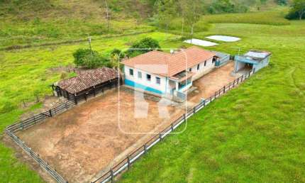 Sítio à venda, 5 quartos, 1 vaga, Centro - Itaverava/MG