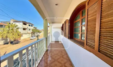 Casa à venda, 3 quartos, 1 suíte, 3 vagas, Arcádia - Conselheiro Lafaiete/MG