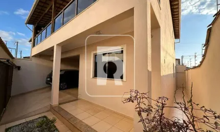 Casa à venda, 3 quartos, 1 suíte, 2 vagas, Arcádia - Conselheiro Lafaiete/MG