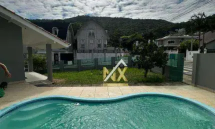 Casa com 3 dormitórios à venda, 211 m² por R$ 2.199.900 - Barra - Balneário Camboriú/SC