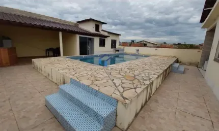Casa em Condomínio para Venda em Cabo Frio, Nova Califórnia (Tamoios), 3 dormitórios, 2 suítes, 1 banheiro, 4 vagas