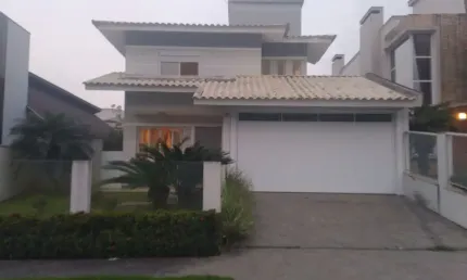 Casa com 2 quartos à venda na Rua das Cambiúnas, 114, Pedra Branca, Palhoça