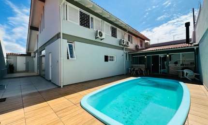 Casa com 5 quartos à venda na Rua Senador Milton Campos, 270, Coqueiros, Florianópolis