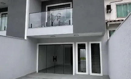Atlântica Imóveis tem excelente casa com 3 dormitórios à venda, 145 m² - Lagoa - Macaé/RJ.
