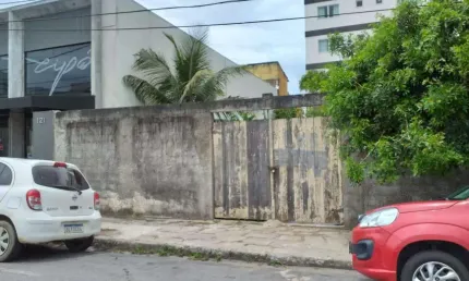 Terreno para alugar, 360 m² por R$ 3.678,00/mês - Cavaleiros - Macaé/RJ