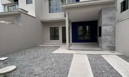 Casa com 3 dormitórios à venda, 150 m² por r$ 790.000,00 - costazul - rio das ostras/rj
