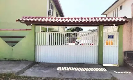 Casa com 2 dormitórios à venda, 62 m² por R$ 200.000,00 - Mar y Lago - Rio das Ostras/RJ