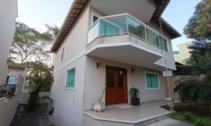 Casa com 4 dormitórios à venda, 186 m² por R$ 799.000,00 - Extensão Novo Rio das Ostras - Rio das Ostras/RJ