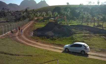 Sítio à venda, 60000 m² por R$ 1.300.000,00 - Cantagalo - Rio das Ostras/RJ