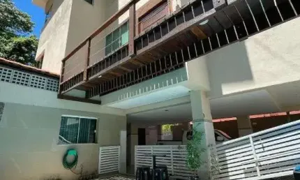 Casa com 3 dormitórios à venda, 180 m² por R$ 990.000,00 - Granja dos Cavaleiros - Macaé/RJ