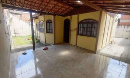 Casa com 2 dormitórios à venda, 117 m² por R$ 270.000,00 - Extensão Serramar - Rio das Ostras/RJ