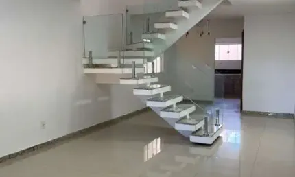 Casa à venda por R$ 490.000,00 - Vale das Palmeiras - Macaé/RJ