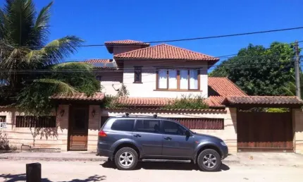Casa com 4 dormitórios à venda, 300 m² por R$ 1.100.000,00 - Bosque Beira Rio - Rio das Ostras/RJ