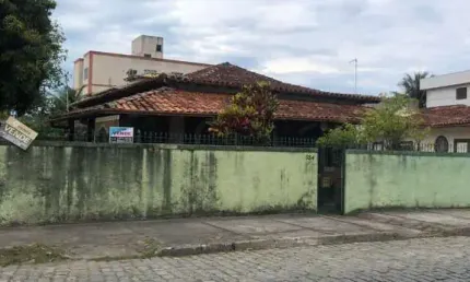 Casa à venda, 134 m² por R$ 700.000,00 - Centro - Rio das Ostras/RJ