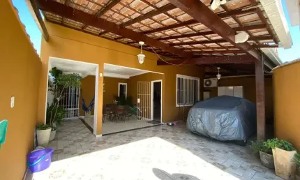Casa com 3 dormitórios à venda por R$ 590.000,00 - Jardim Mariléa - Rio das Ostras/RJ