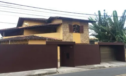 Casa à venda, 349 m² por R$ 900.000,00 - Granja dos Cavaleiros - Macaé/RJ