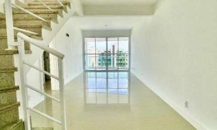 Cobertura com 3 dormitórios à venda, 180 m² por R$ 1.250.000,00 - Praia do Pecado - Macaé/RJ