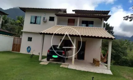 Atlântica Imóveis tem excelente chácara em Serra da Cruz, Macaé