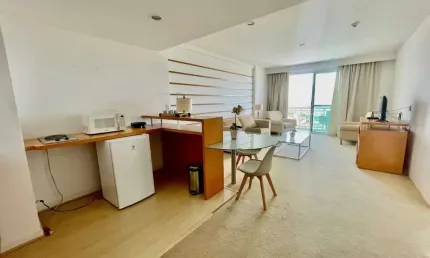Apartamento Mobiliado à Venda em Macaé - Bairro Glória | R$ 210.000