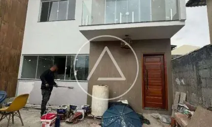 Atlântica imóveis tem excelente Duplex à venda, por R$ 395.000,00