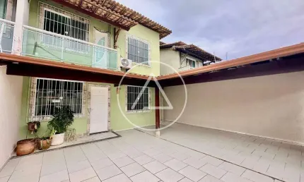 Casa à venda, 3 quartos, 2 suítes, 2 vagas, Jardim Mariléa - Rio das Ostras/RJ
