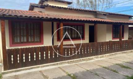 Atlântica Imóveis tem excelente casa à venda por R$ 350,000,00
