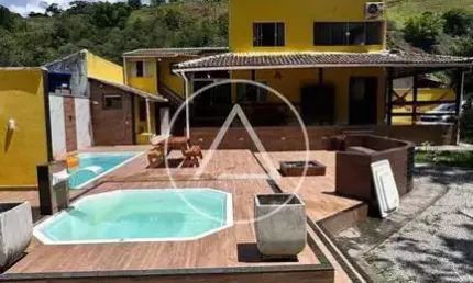 Atlântica imóveis tem excelente casa para veda, por R$ 900.000,00 /mês
