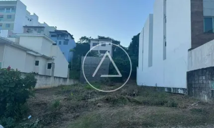 Terreno à venda no Lagoa, Macaé 