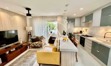 Casa comercial à venda, 2 quartos, 2 suítes, 1 vaga, Cavaleiros - Macaé/RJ