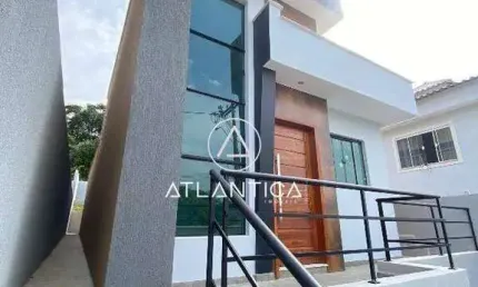 Atlântica Imóveis oferece excelente casa com 3 dormitórios à venda, 92 m² por R$ 400.000 - Extensão Serramar - Rio das ostras/RJ.