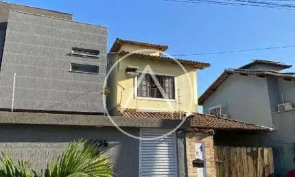 Casa à venda, 2 quartos, 1 vaga, Jardim Mariléa - Rio das Ostras/RJ