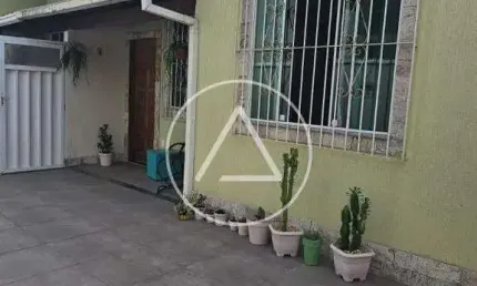 Atlântica imoveis tem ótima casa dentro de condomínio no bairro Jardim Mariléa-Rio das Ostras/RJ