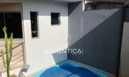 Atlântica Imóveis tem excelente Casa à venda no Jardim Vitória, Macaé/RJ – Conforto, lazer e eficiência para sua família.