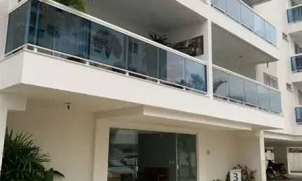 Apartamento com 3 dormitórios para alugar, 86 m² por R$ 2.700,00/mês - Recreio - Rio das Ostras/RJ