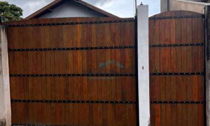 Casa com 3 quartos para alugar na Rua José Fortunato Marques Guimarães, 244, Jardim Maria Celina, Londrina