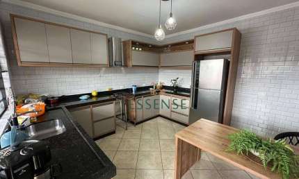 Casa à Venda de 252 m² no Jardim Dora em Suzano/SP: 02 dormitórios.