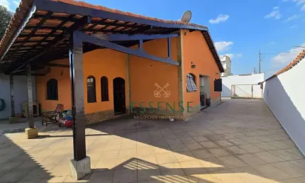 Casa à Venda de 128m² no Jardim Miriam em Suzano/SP: 03 dormitórios