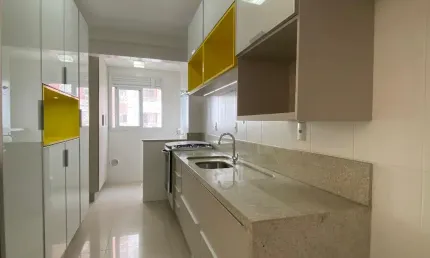 Apartamento de 3 dormitórios em condomínio clube em Barreiros
