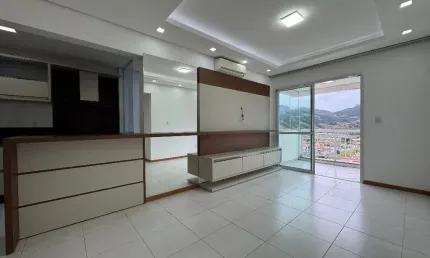 2 dormitórios (1 suíte) - vista livre - sacada com churrasqueira - semimobiliado - r$560.000,00