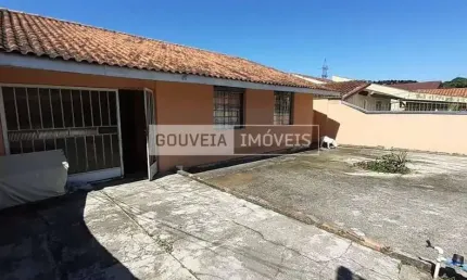 Casa com 3 Dormitórios, 300 m², à venda por R$ 600.000 - Cajuru, Curitiba (PR)