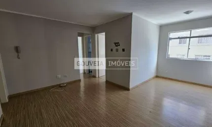 Apartamento com 3 Dormitórios, 61,36 m², à venda por R$ 295.000 - Pinheirinho, Curitiba (PR)