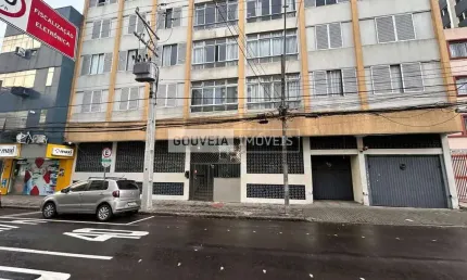 Apartamento com 3 Dormitórios, 1 Suíte, 89,36 m², à venda por R$ 670.000 - Centro, Curitiba (PR)