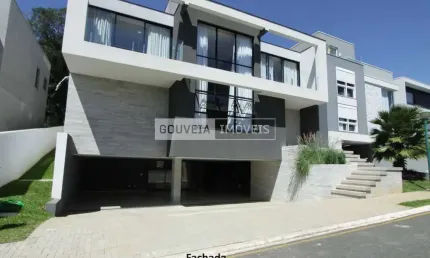 Casa 4 Dormitórios, 4 Suítes, 640 m², à venda por R$ 4.200.000 - Santa Felicidade, Curitiba (PR)